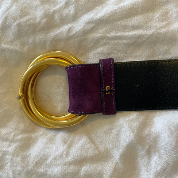 Ferragamo Purple Belt with large gold buckle - Picture 2 of 4